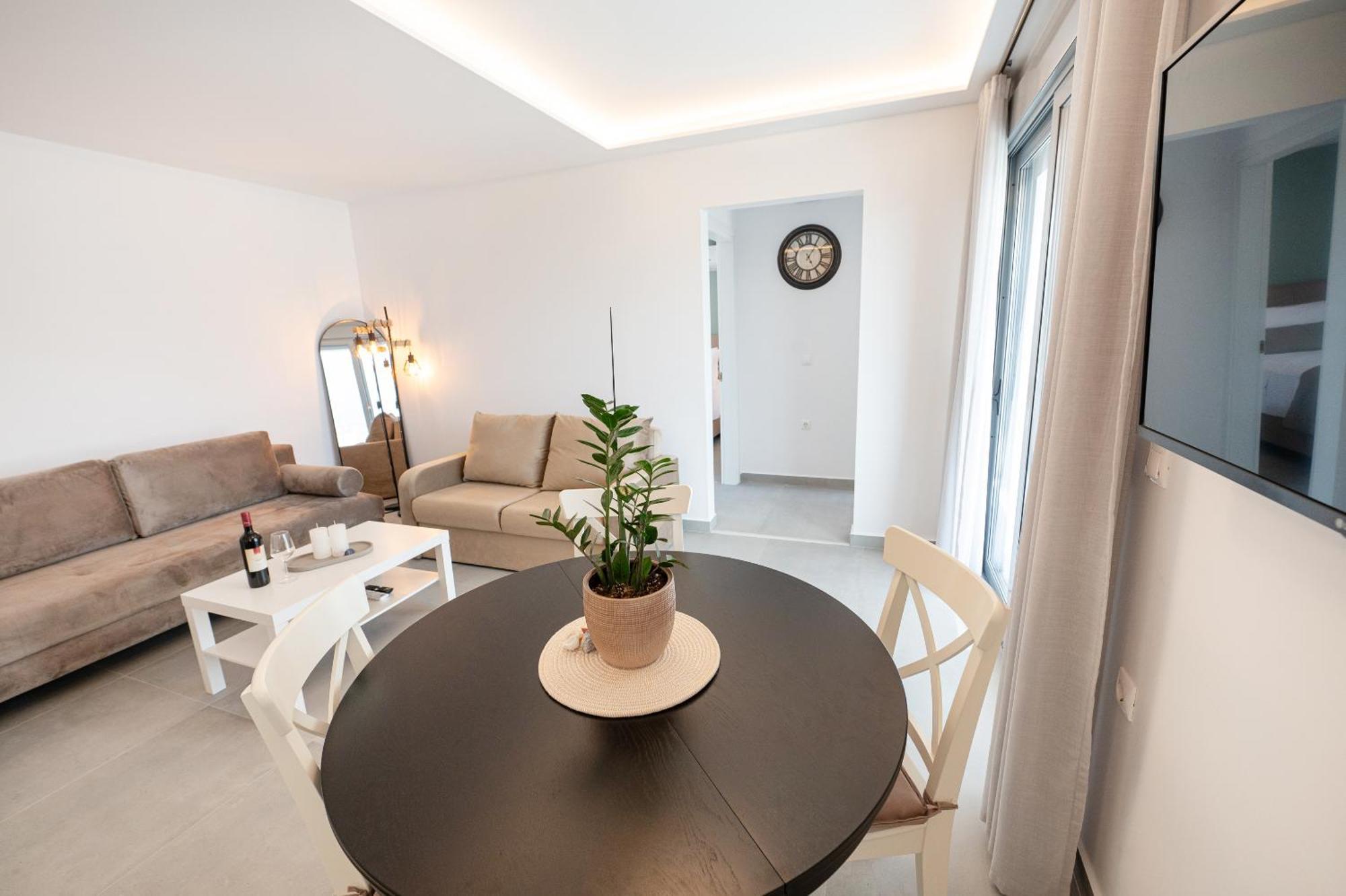 Apartment Sophie's 5 & 6 Poros Town