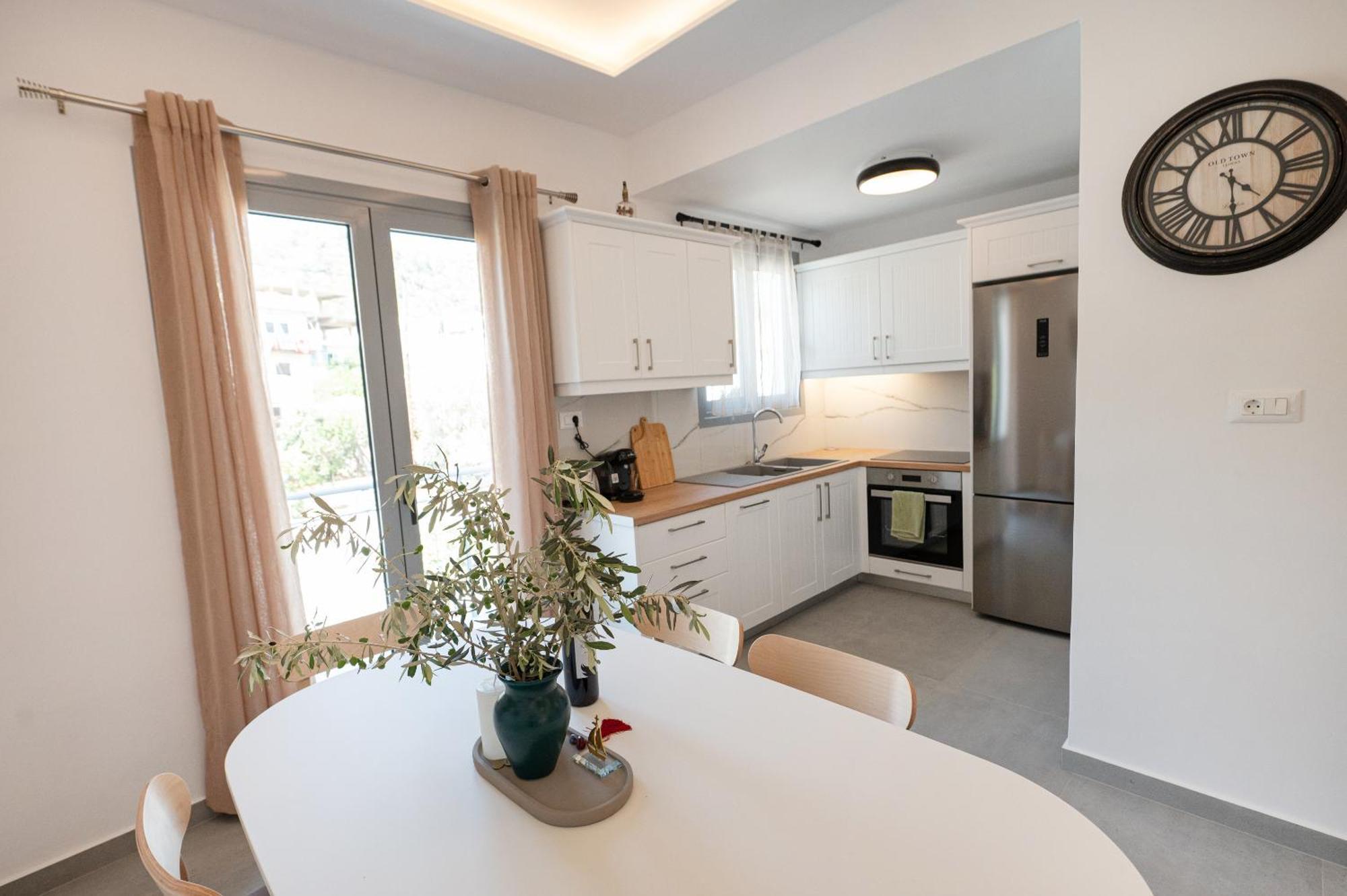 Sophie's 5 & 6 * Poros Town